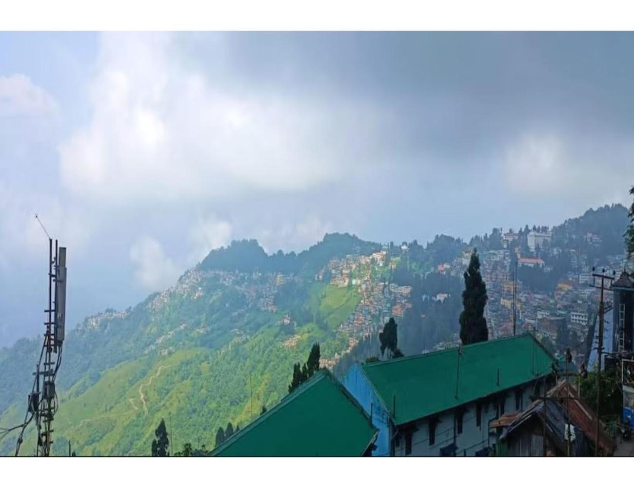 Sona Lodge, Siliguri Exteriör bild